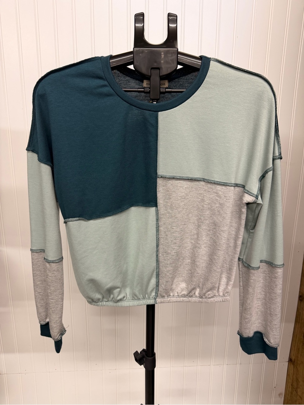 Moa Moa Teal, Mint & Heather Gray Colorblock Long Sleeve Top